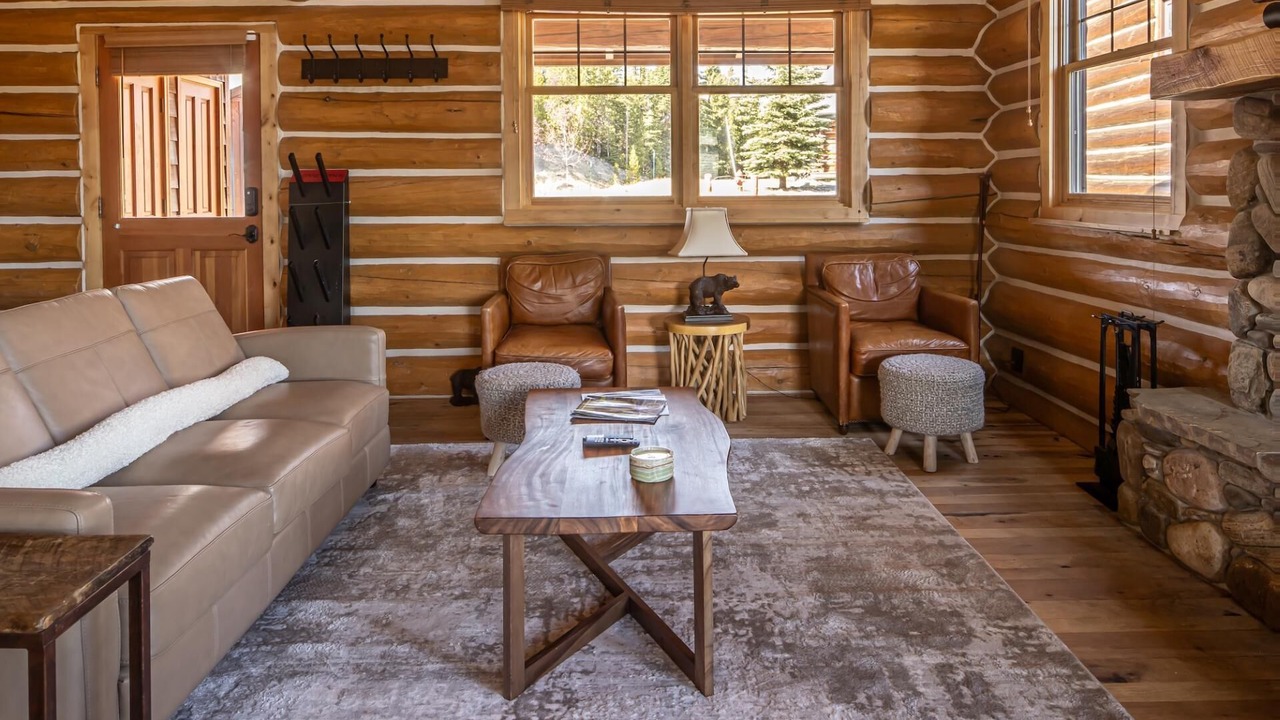 Photo of Livingroom in Powder Ridge