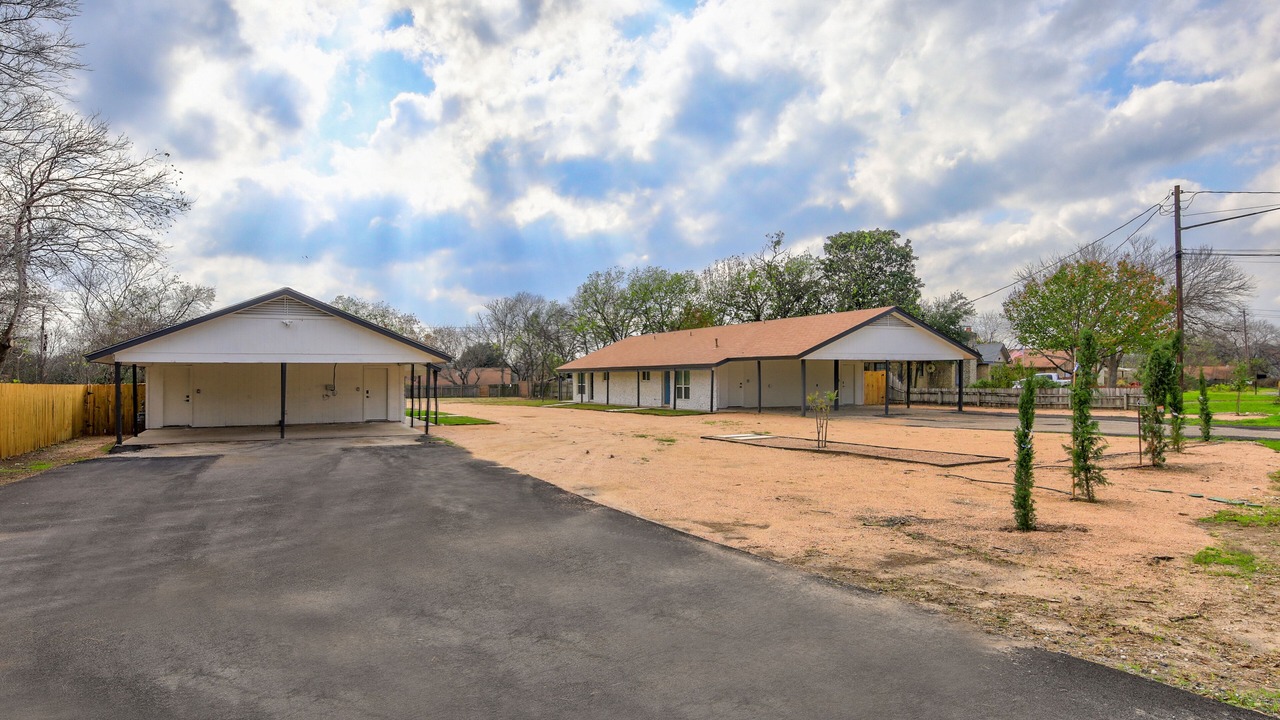 Photo of Outdoor in St. Edwards