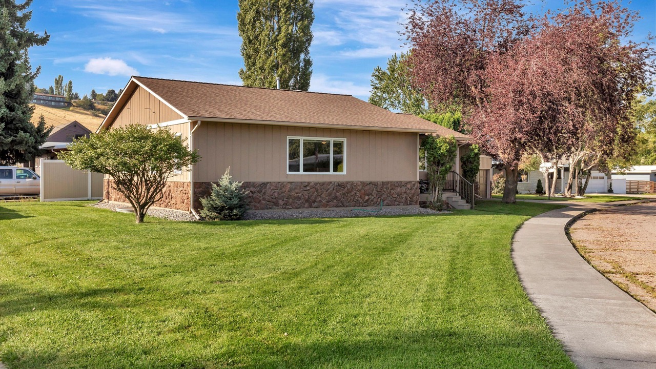 Photo of Outdoor in Farviews - Pattee Canyon