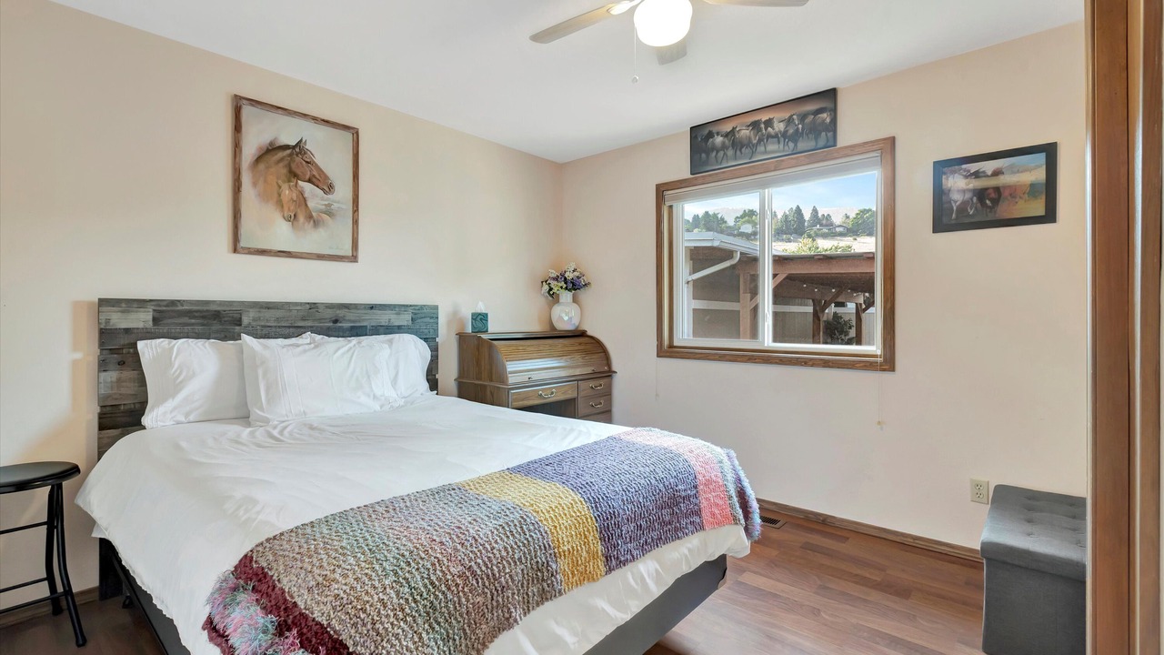 Photo of Bedroom in Farviews - Pattee Canyon