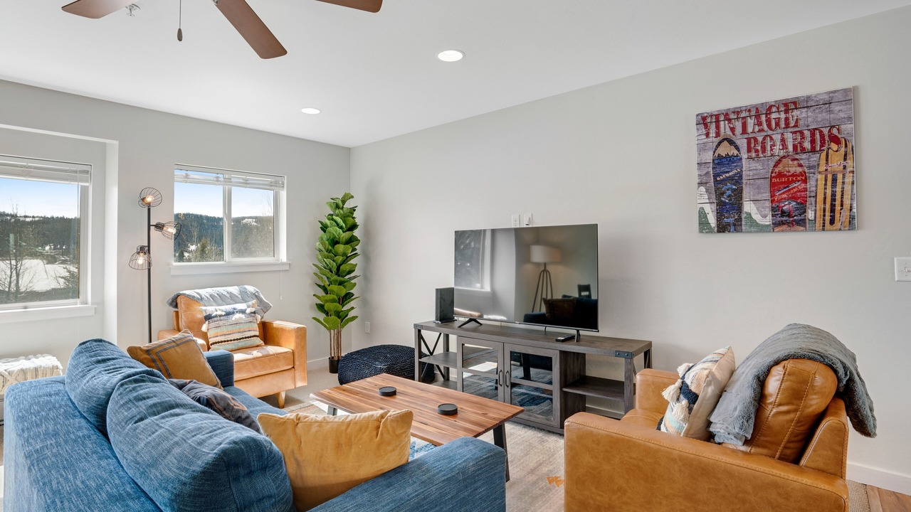 Photo of Livingroom in Big Sky Meadow Village