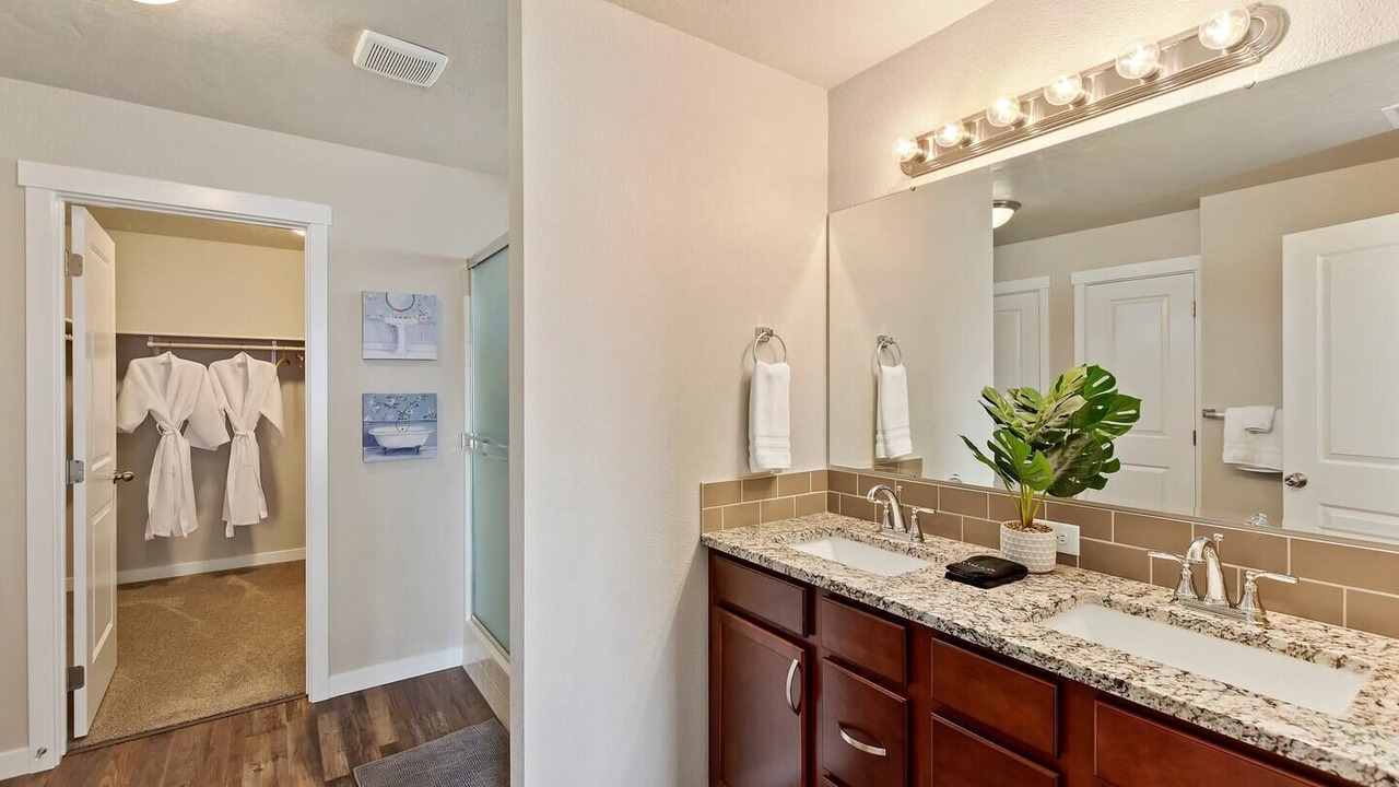 Photo of Bathroom in Star