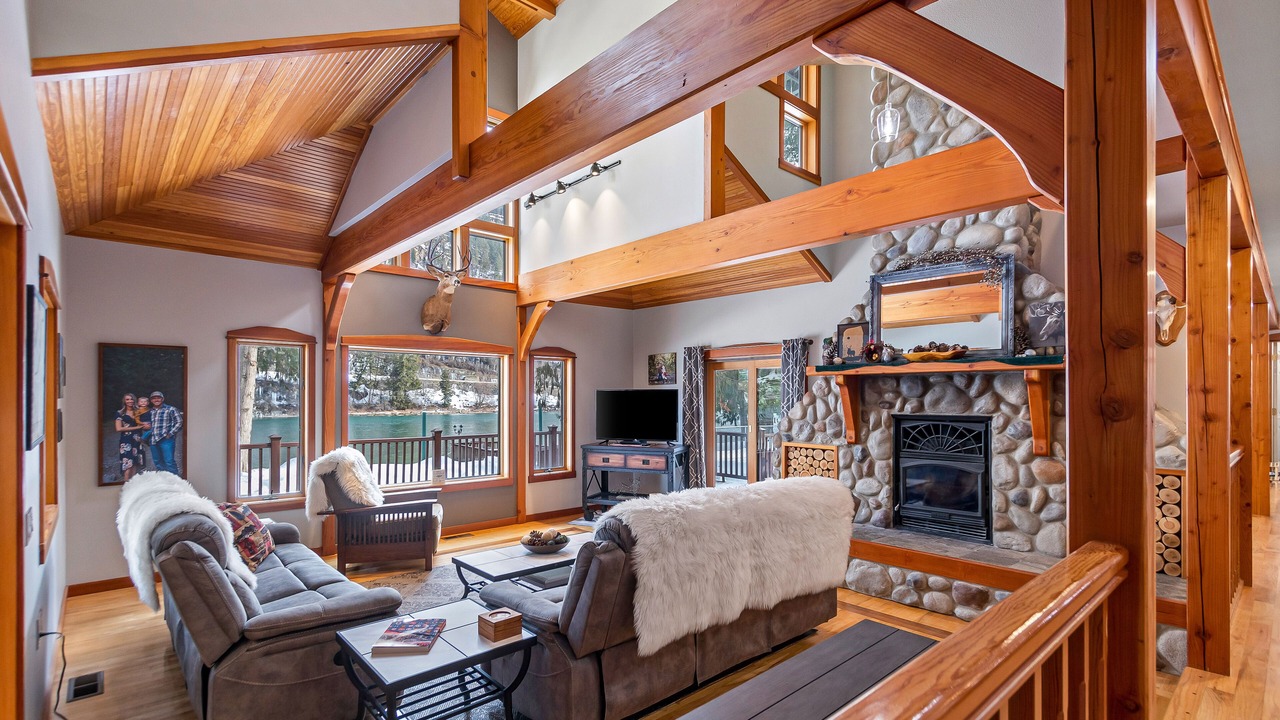 Photo of Livingroom in Clark Fork