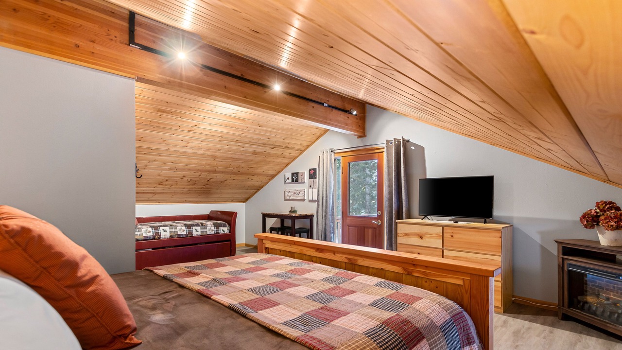 Photo of Bedroom in Clark Fork