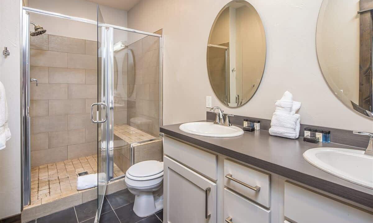 Photo of Bathroom in Big Sky