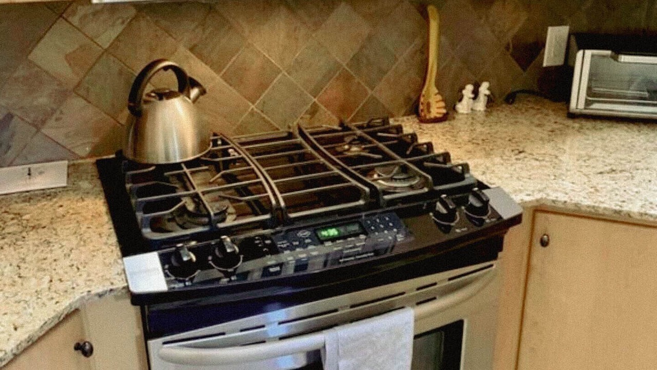 Photo of Kitchen in Elkhorn Village