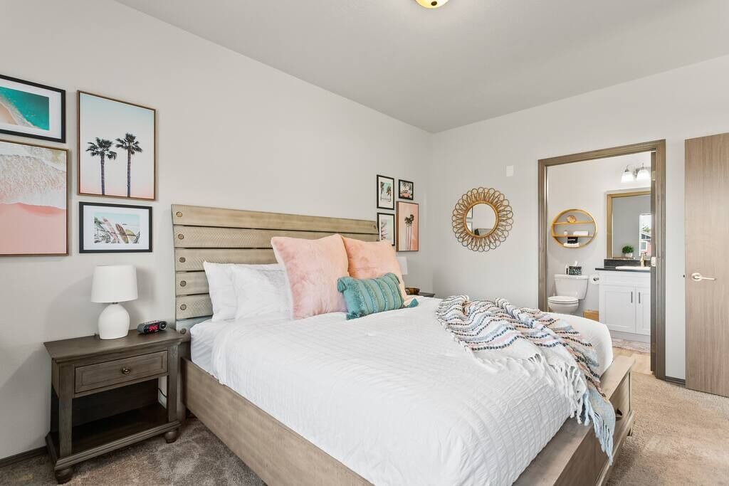 Photo of Bedroom in South Perry District
