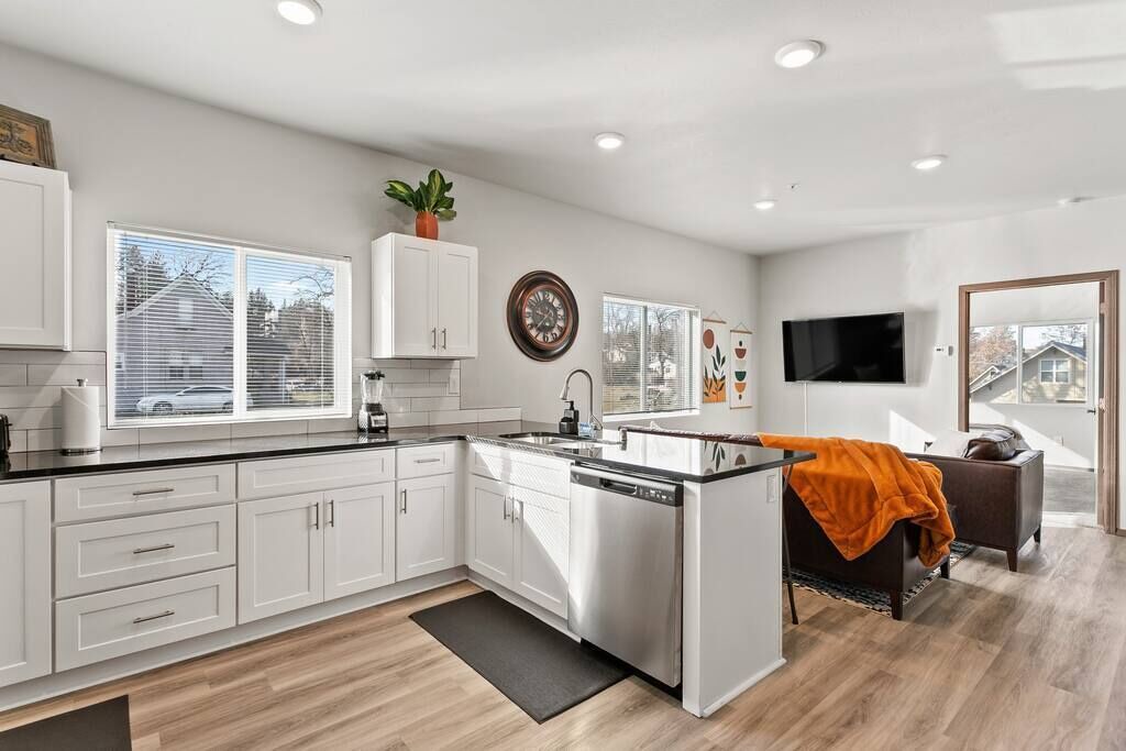 Photo of Kitchen in South Perry District