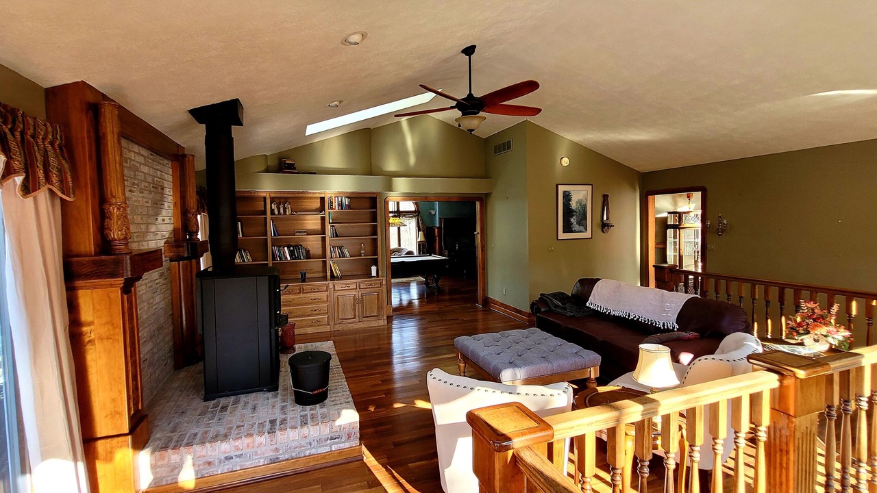 Photo of Livingroom in Marshall