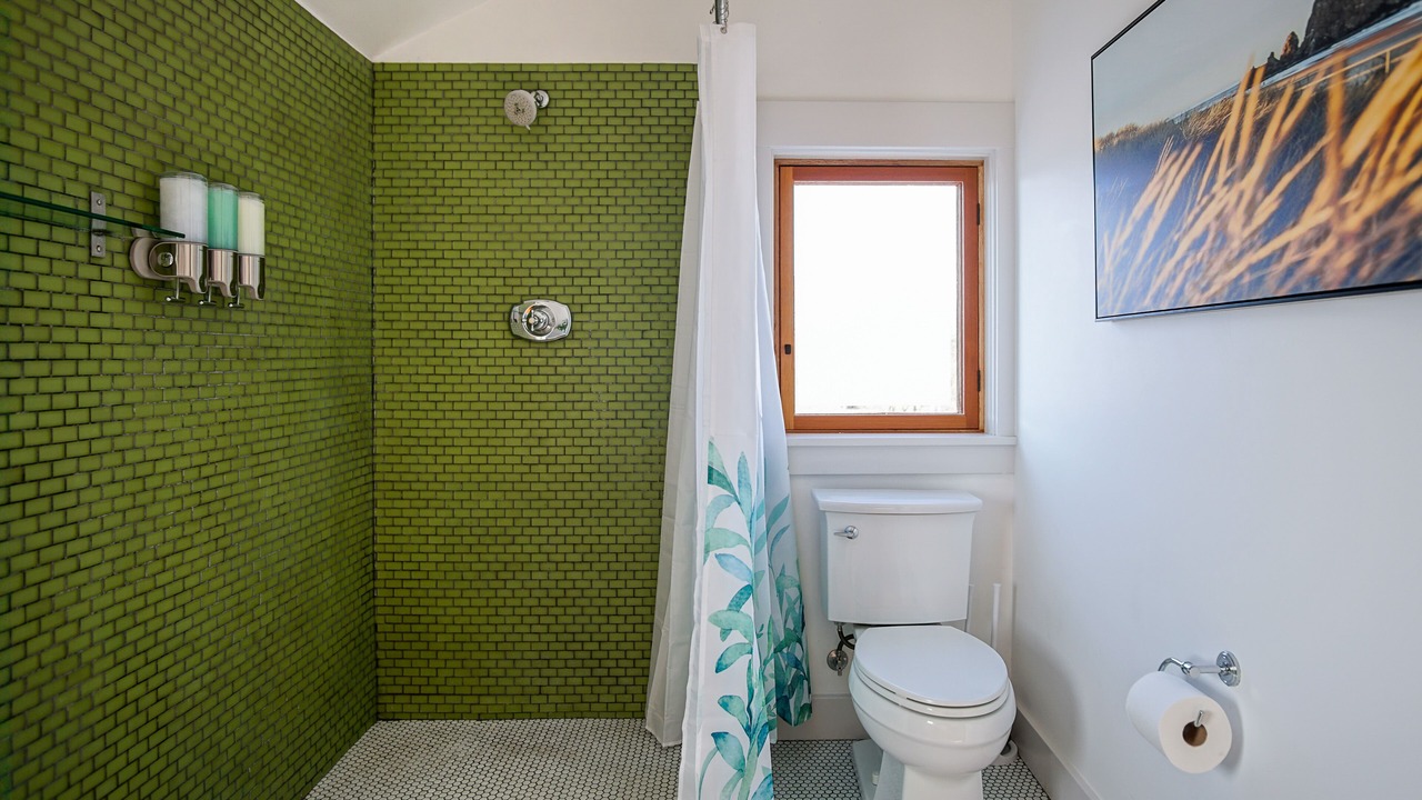 Photo of Bathroom in Foster - Powell