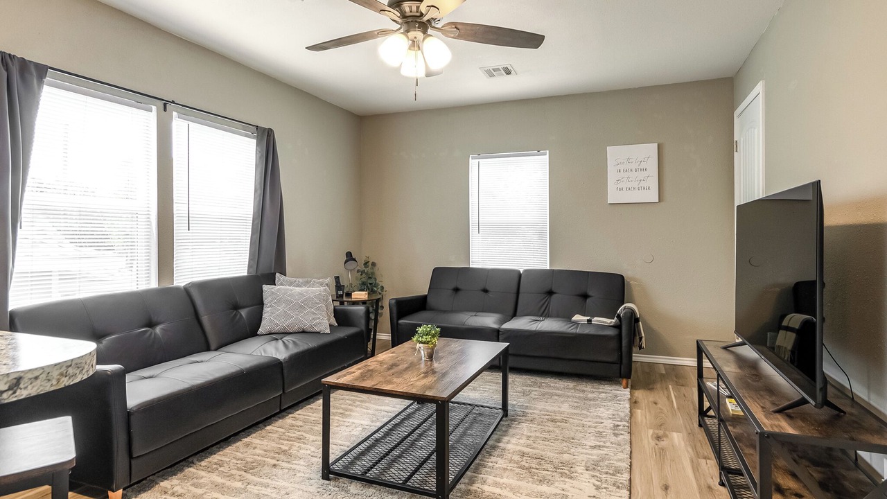 Photo of Livingroom in Bartlesville