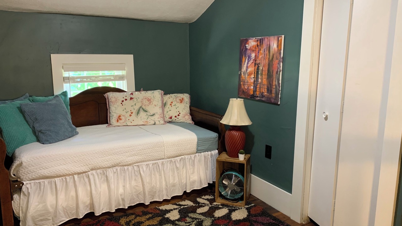 Photo of Bedroom in Chardon