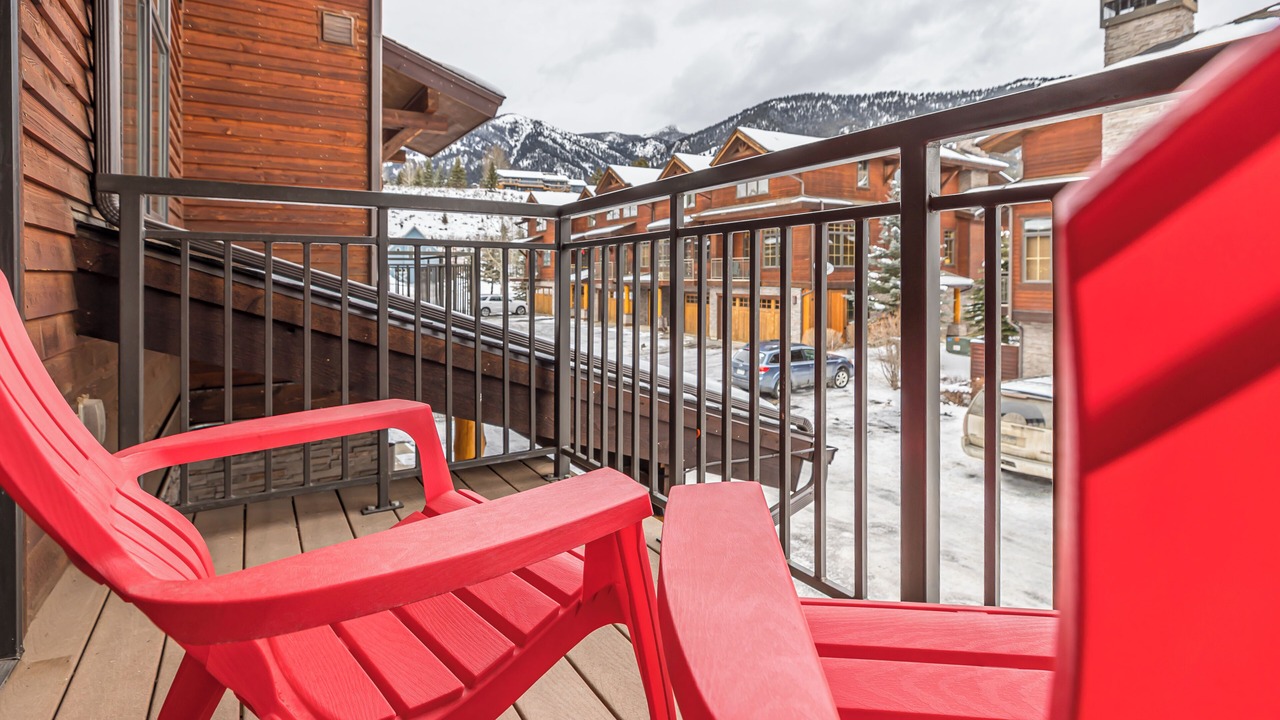 Photo of Patio Balcony in Big Sky Meadow Village