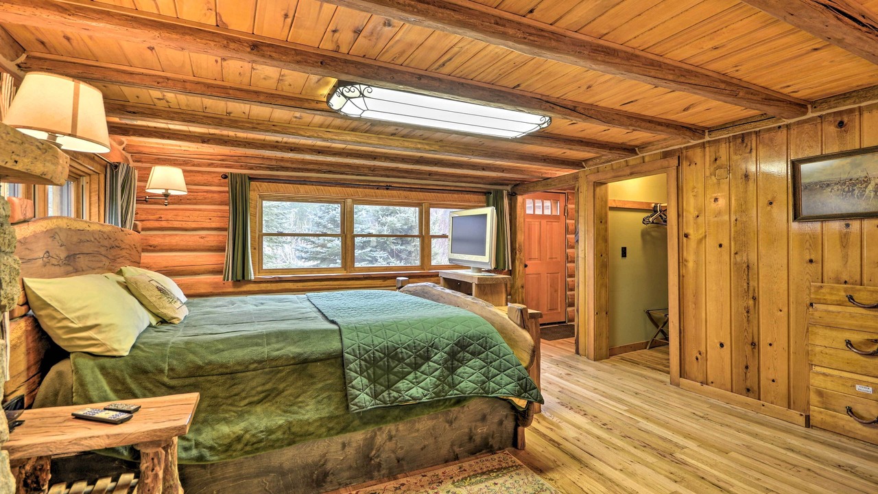 Photo of Livingroom in McLeod