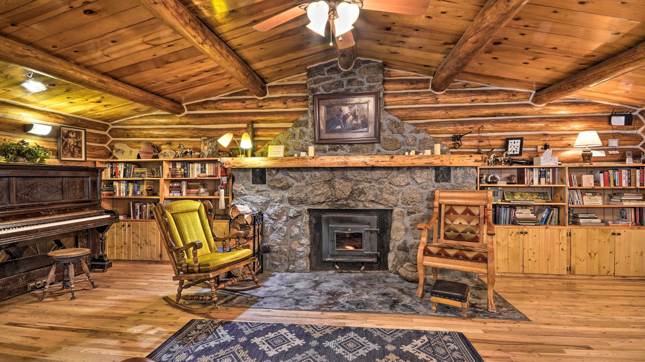 Photo of Bedroom in McLeod