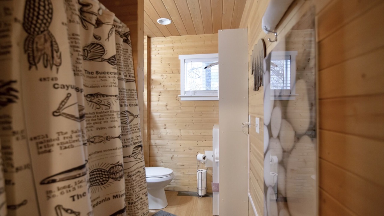 Photo of Bathroom in Cascade