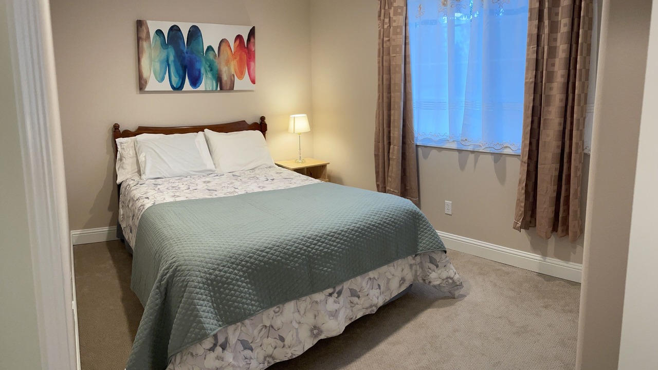 Photo of Bedroom in Highline