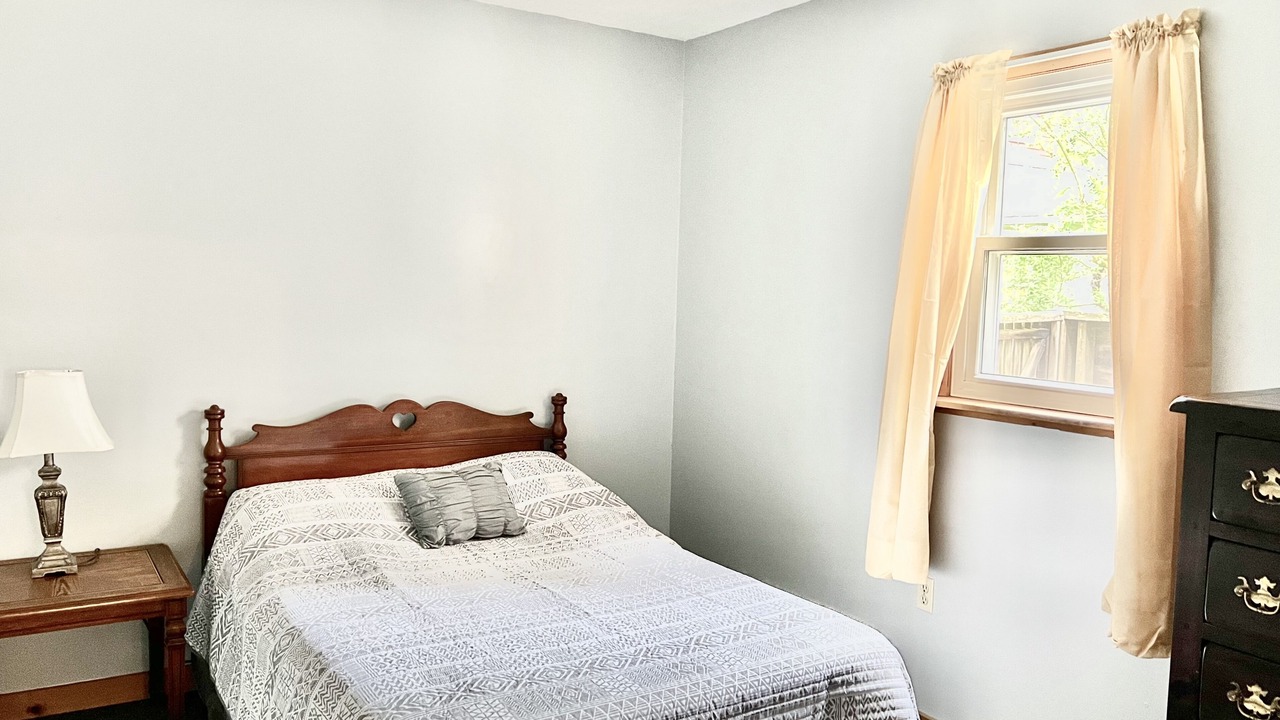 Photo of Bedroom in Warren