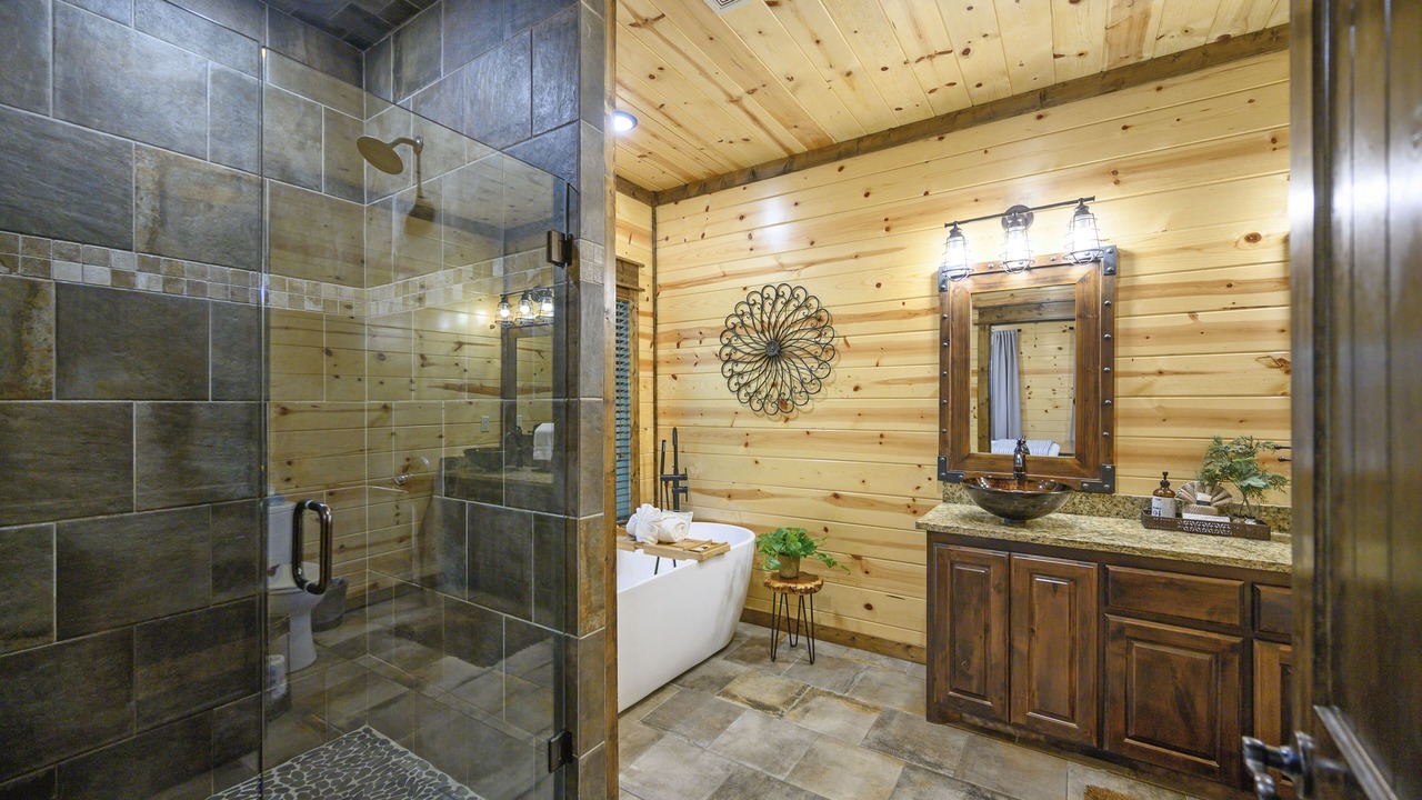 Photo of Bathroom in Broken Bow