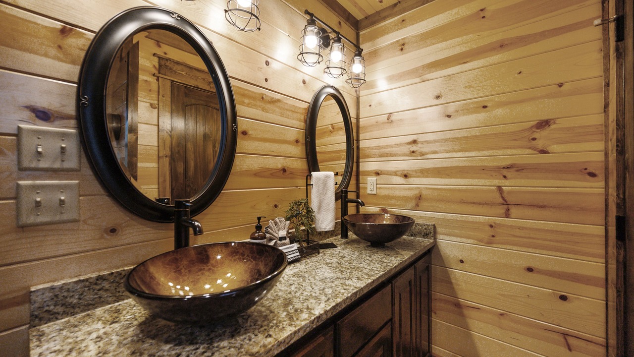 Photo of Bathroom in Broken Bow