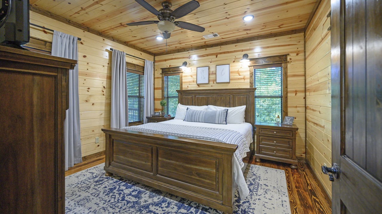 Photo of Bedroom in Broken Bow