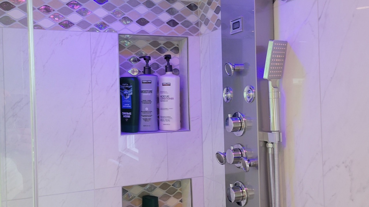 Photo of Bathroom in Bay Ho