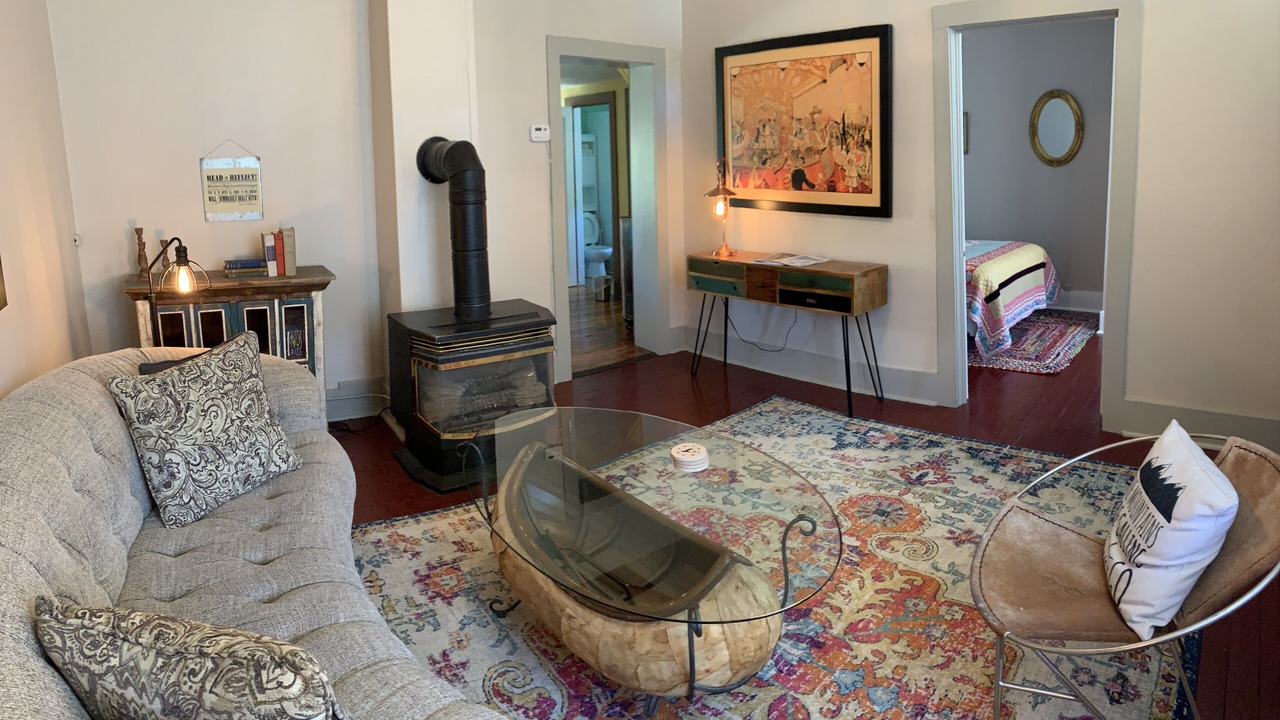 Photo of Livingroom in Virginia City