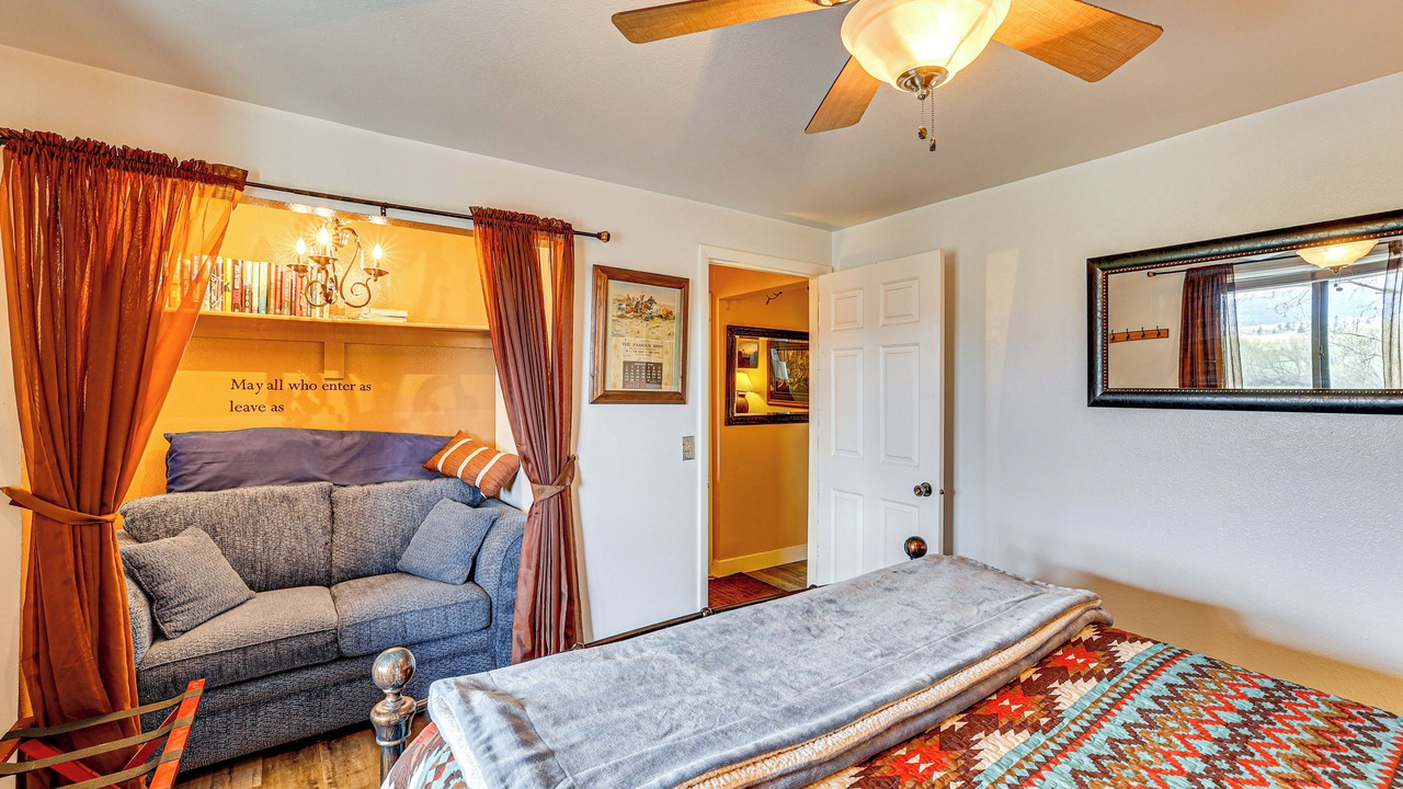 Photo of Bedroom in Grangeville
