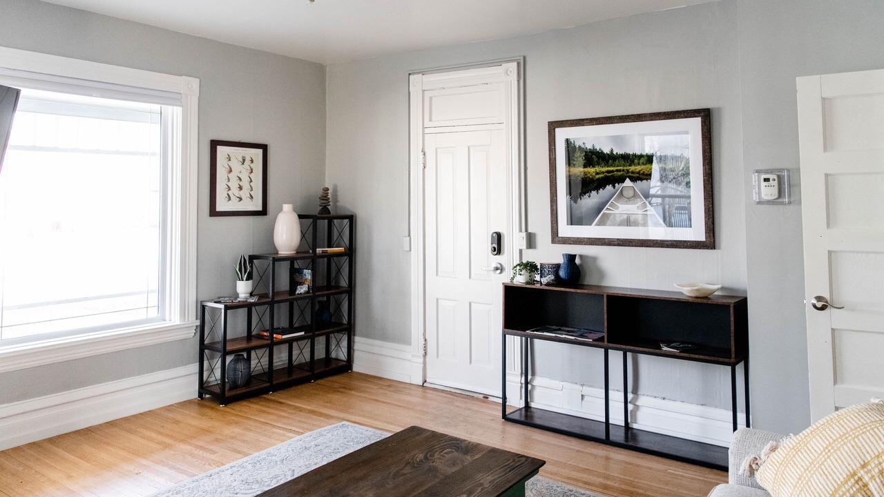 Photo of Livingroom in University District