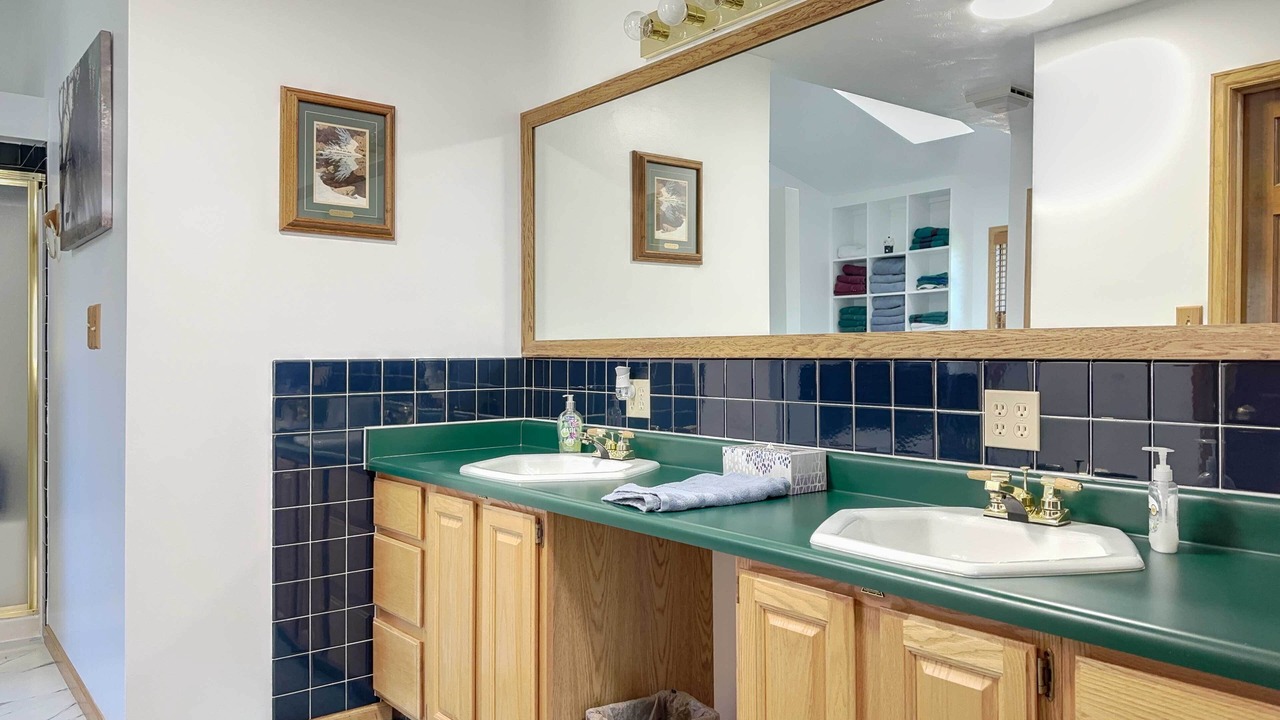Photo of Bathroom in Glenrock