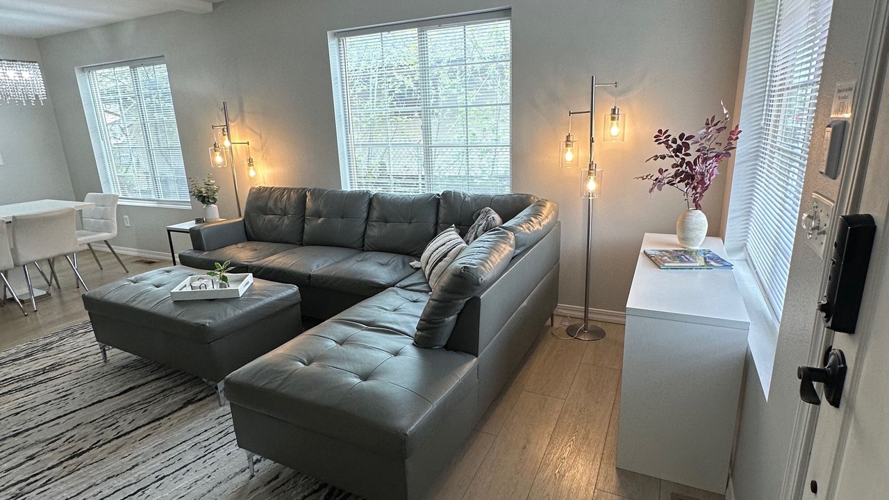 Photo of Livingroom in Franklin to the Fort