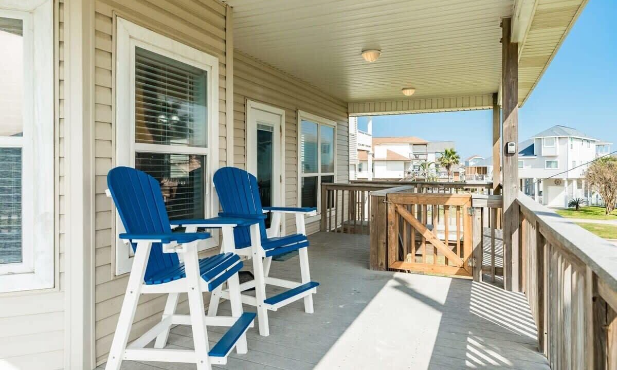 Photo of Patio Balcony in Pirates Beach