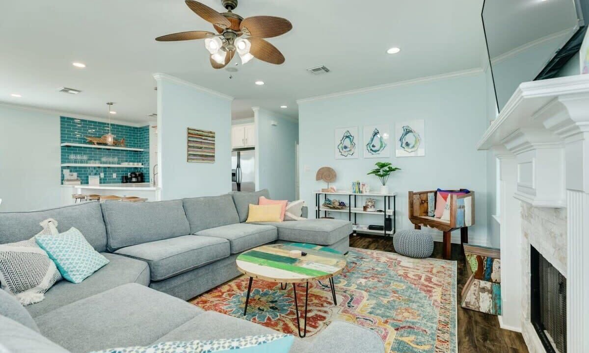 Photo of Livingroom in Pirates Beach