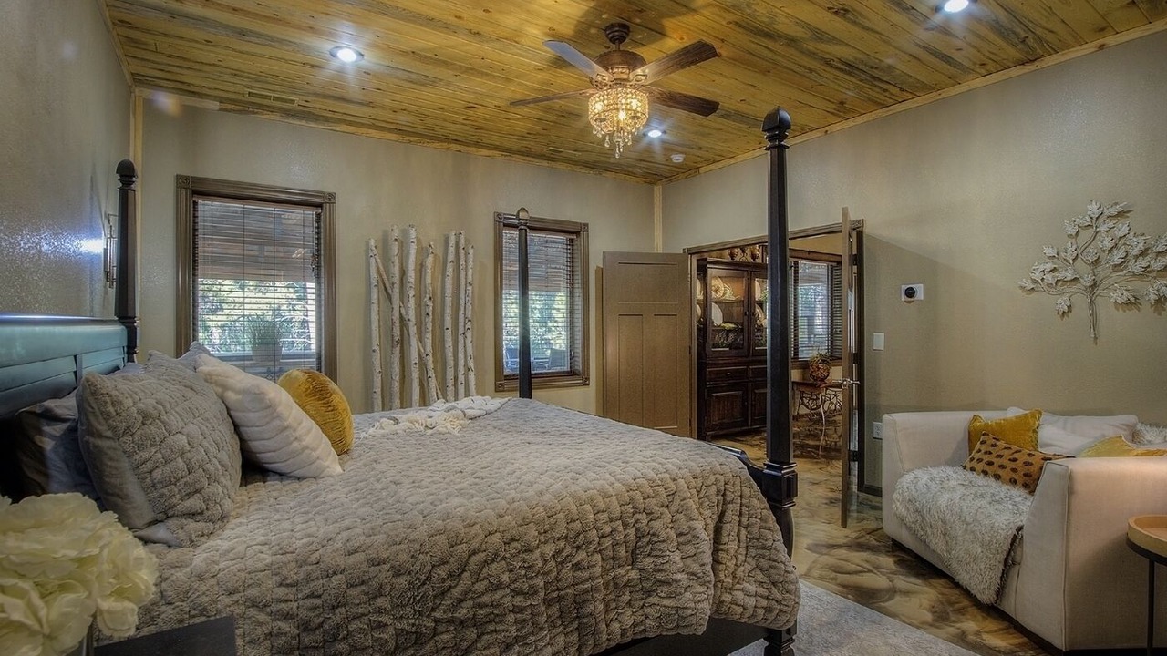 Photo of Bedroom in Hermosa