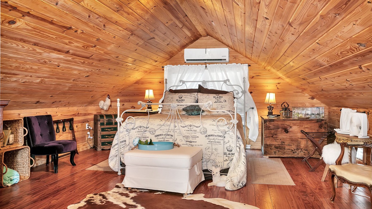 Photo of Bedroom in Stonewall