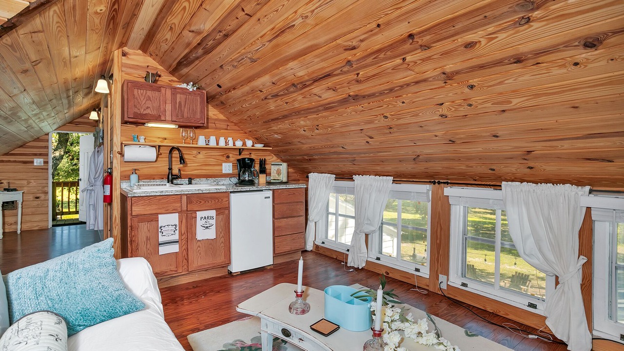 Photo of Livingroom in Stonewall