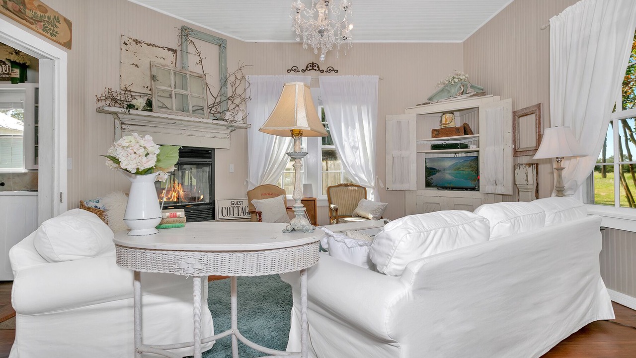 Photo of Livingroom in Stonewall
