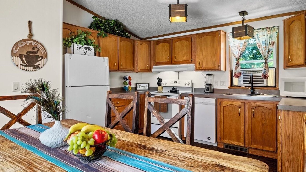 Photo of Kitchen in East Thermopolis