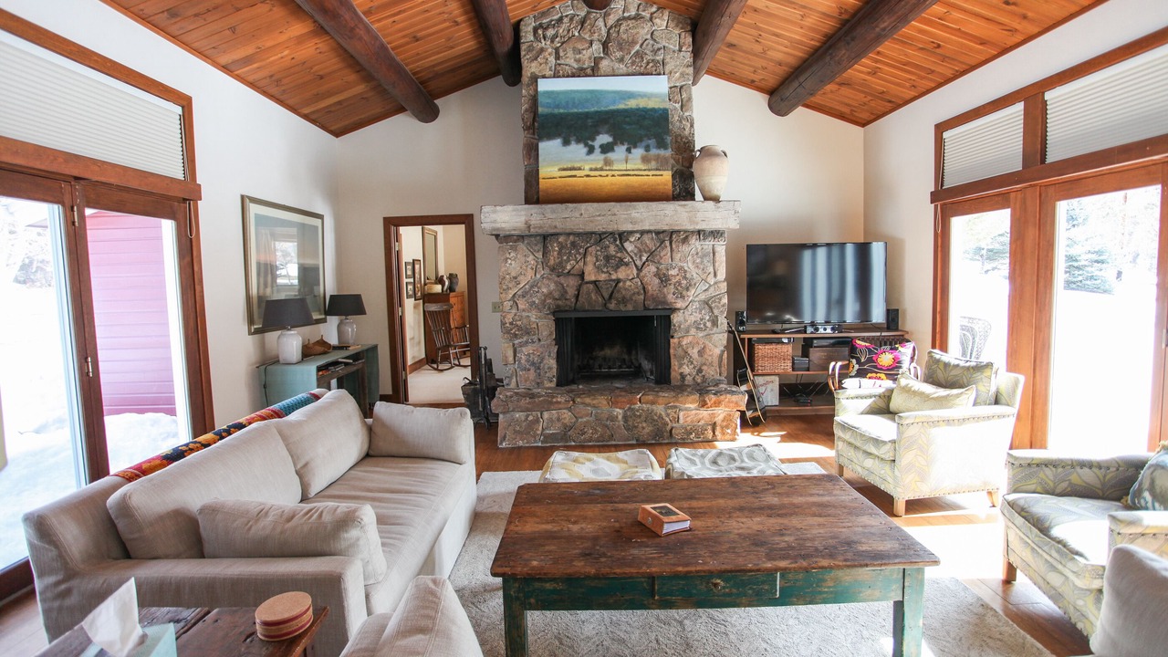 Photo of Livingroom in Livingston