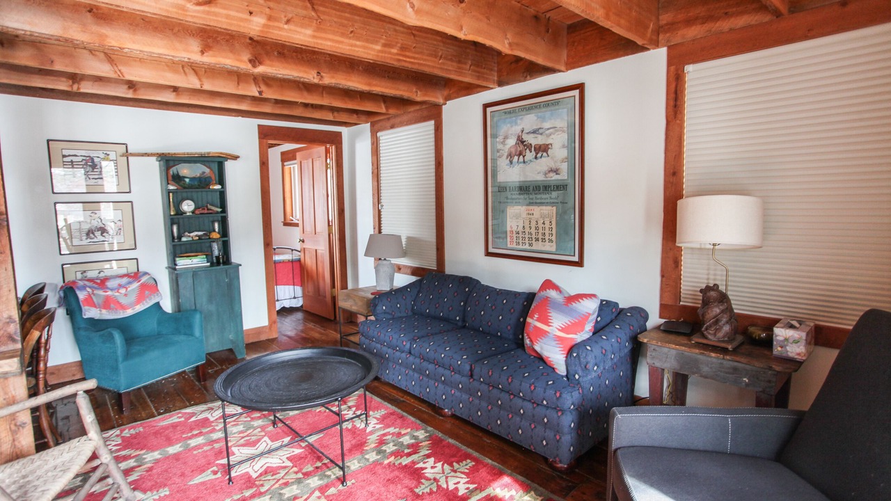 Photo of Livingroom in Livingston