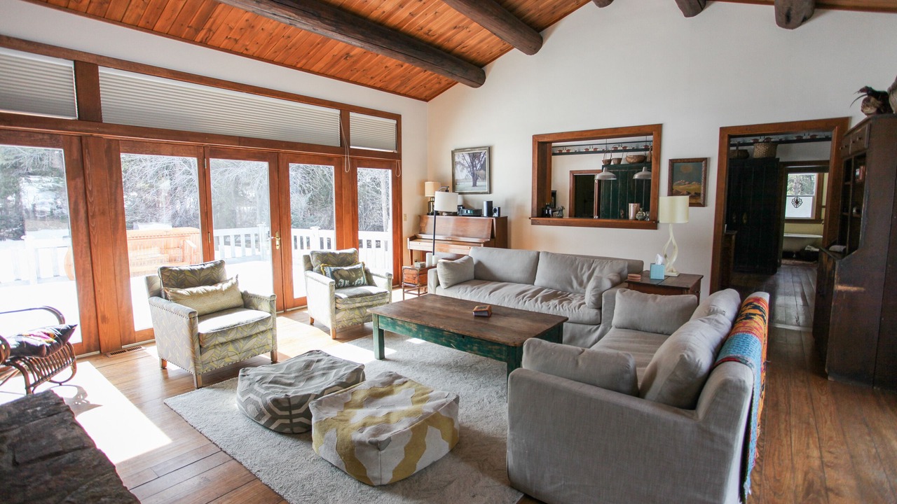 Photo of Livingroom in Livingston