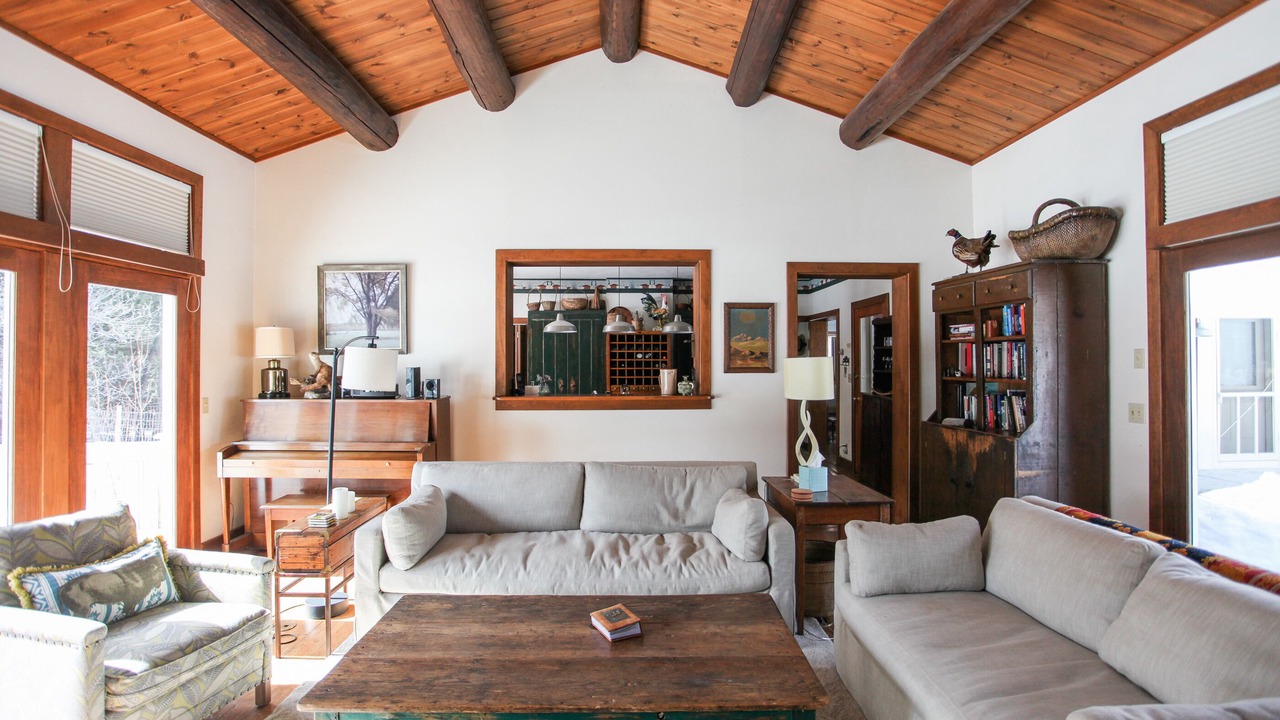 Photo of Livingroom in Livingston