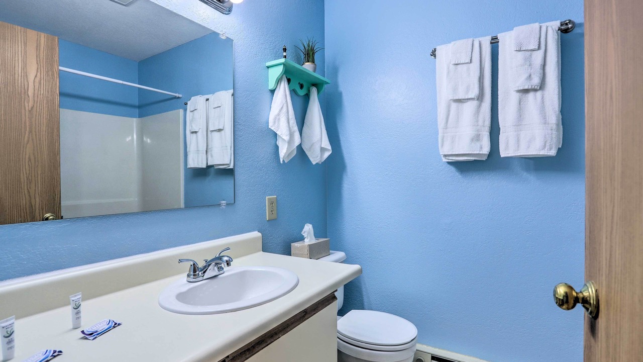 Photo of Bathroom in Oak Harbor