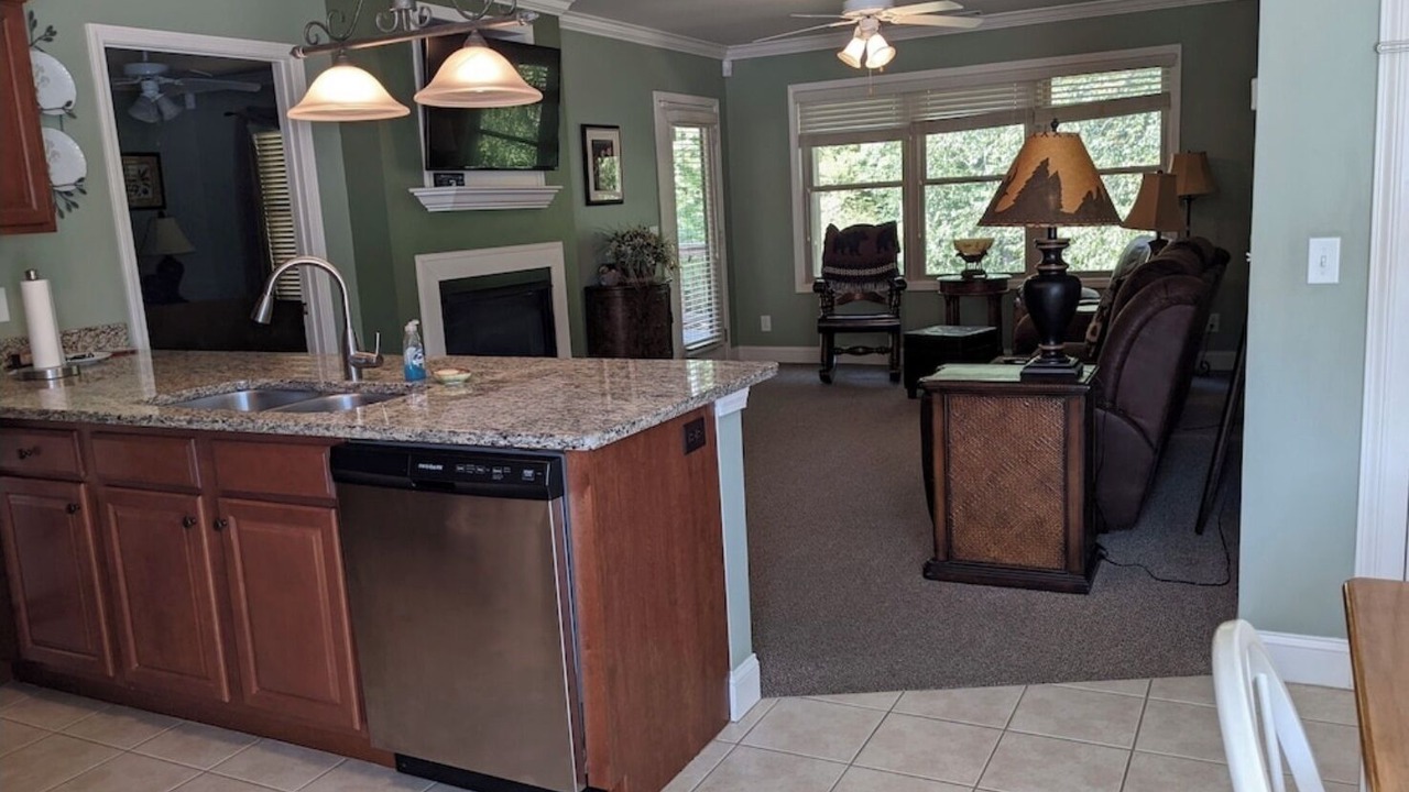 Photo of Livingroom in Helen
