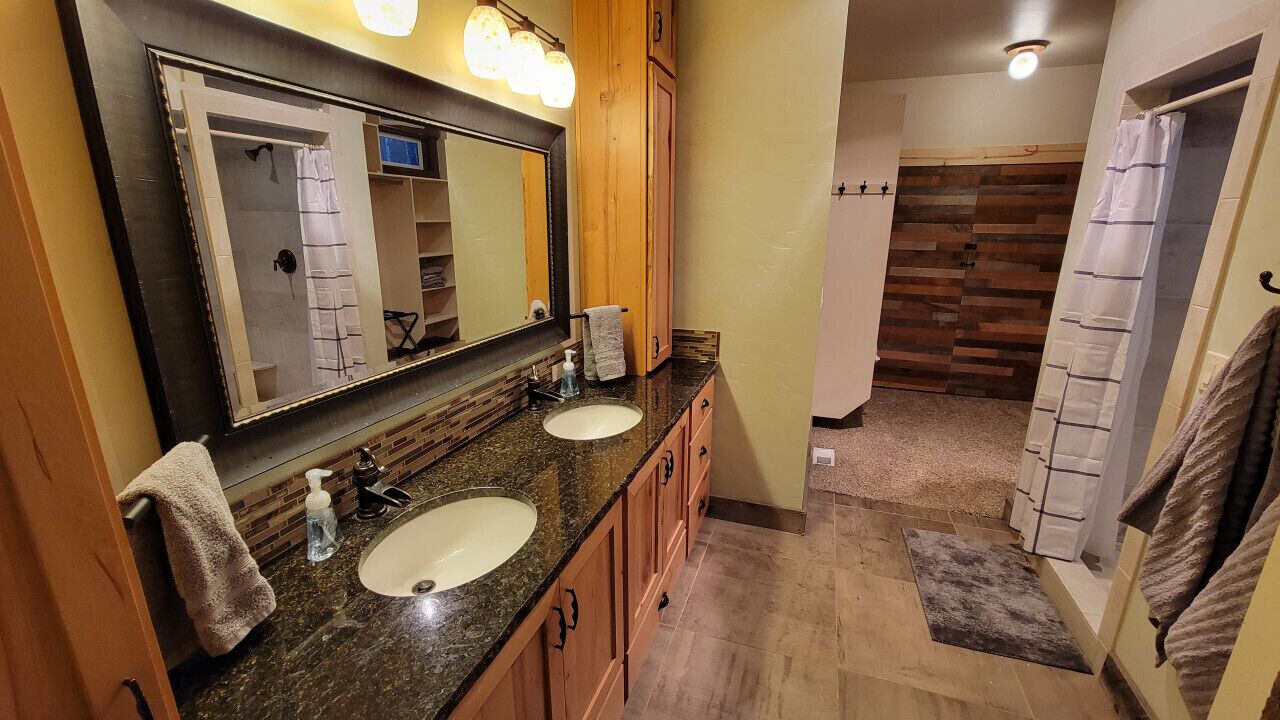Photo of Bathroom in Donnelly
