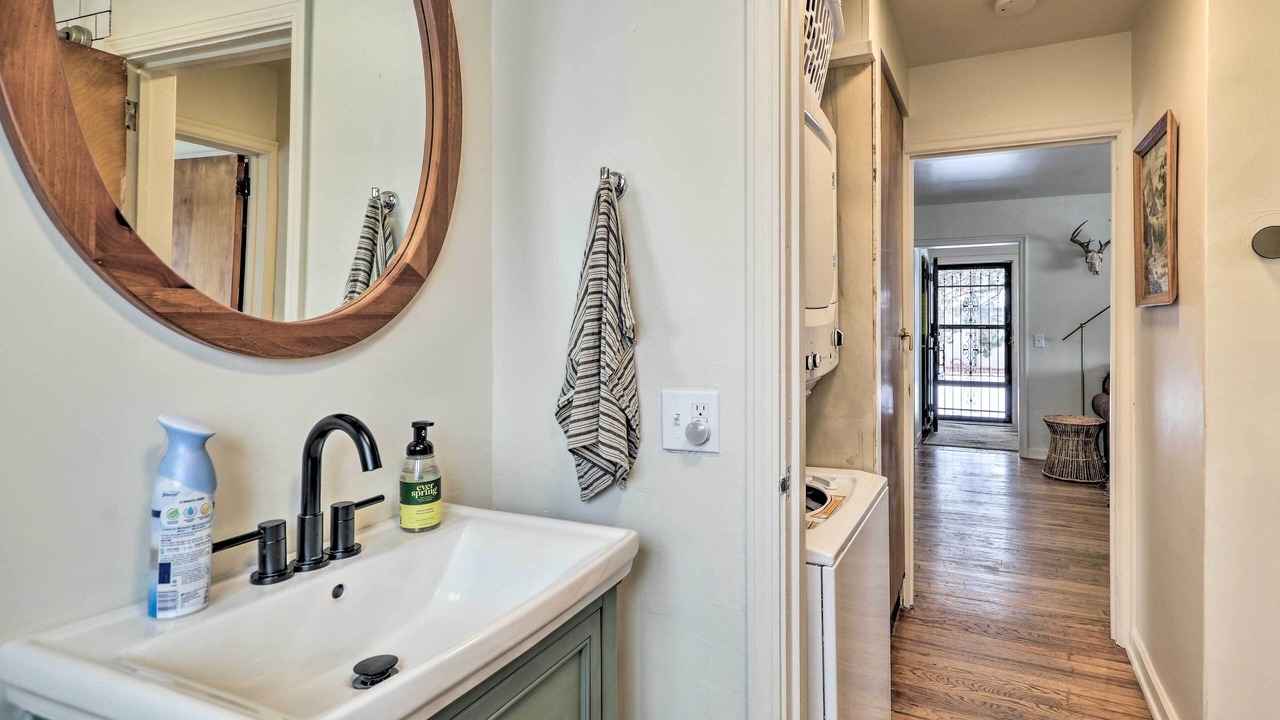 Photo of Bathroom in Thermopolis