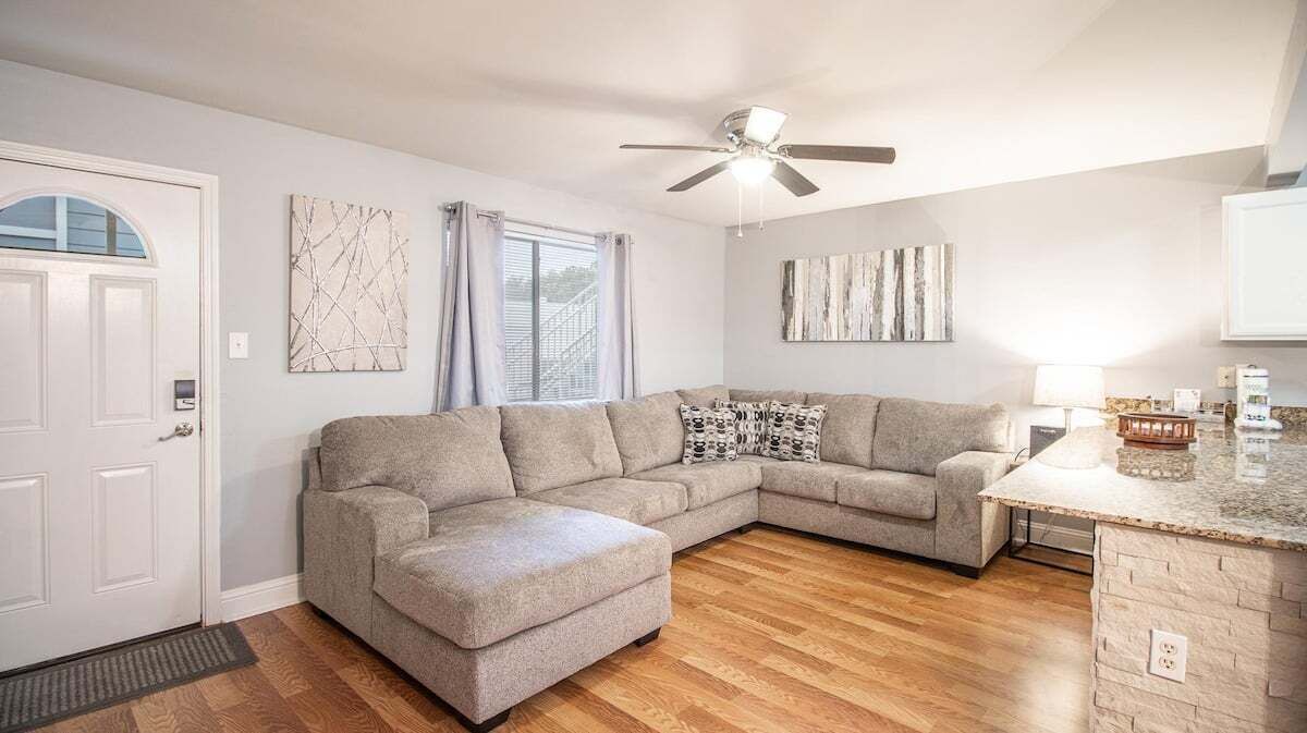 Photo of Livingroom in Biloxi