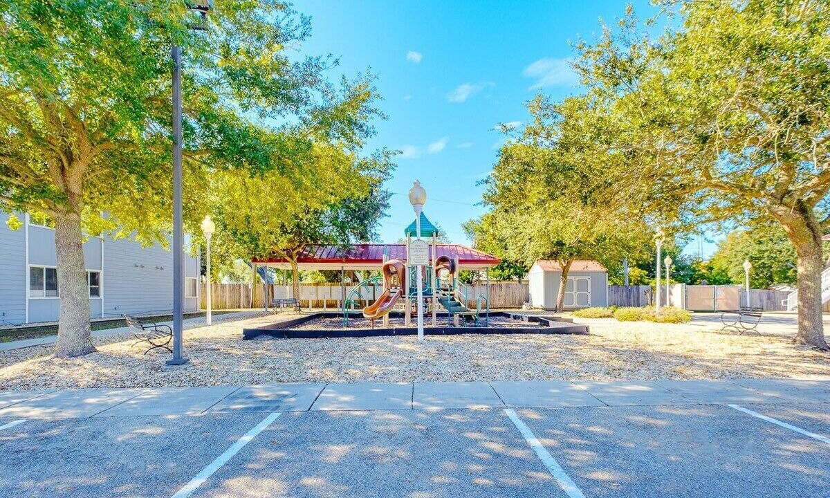 Photo of Others in Biloxi