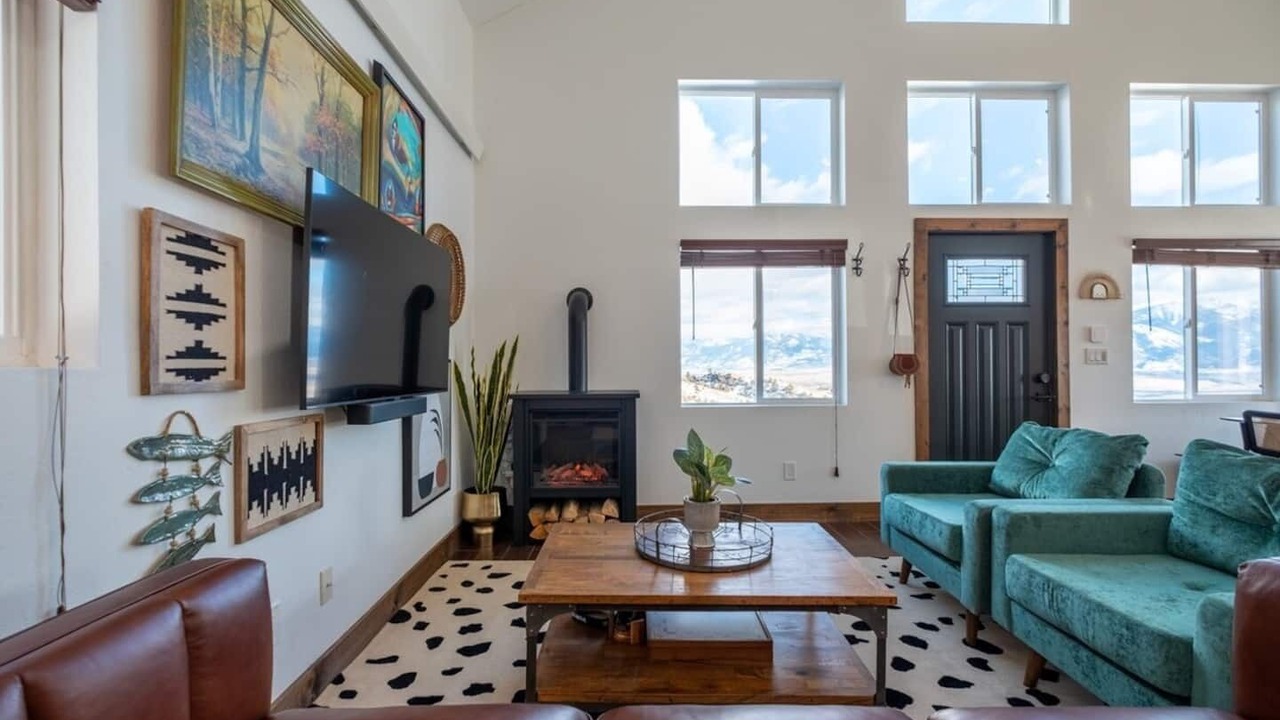 Photo of Livingroom in Emigrant