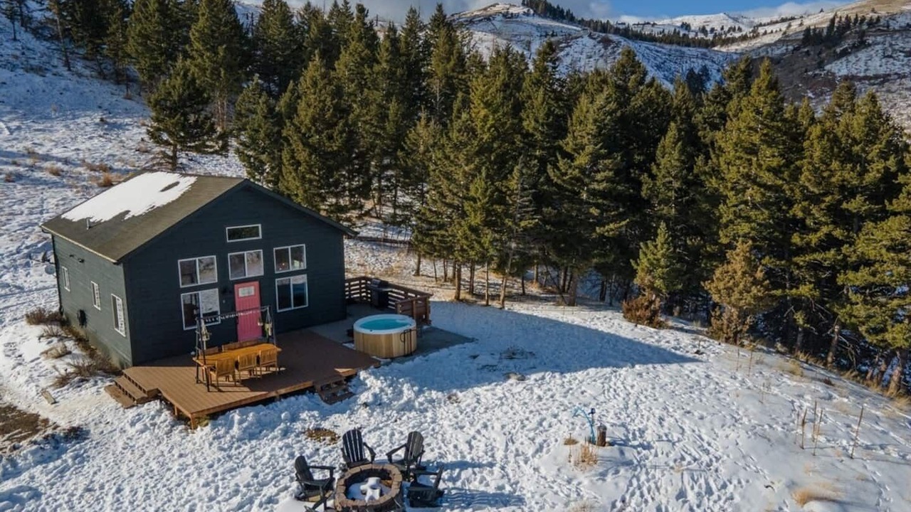 Photo of Outdoor in Emigrant